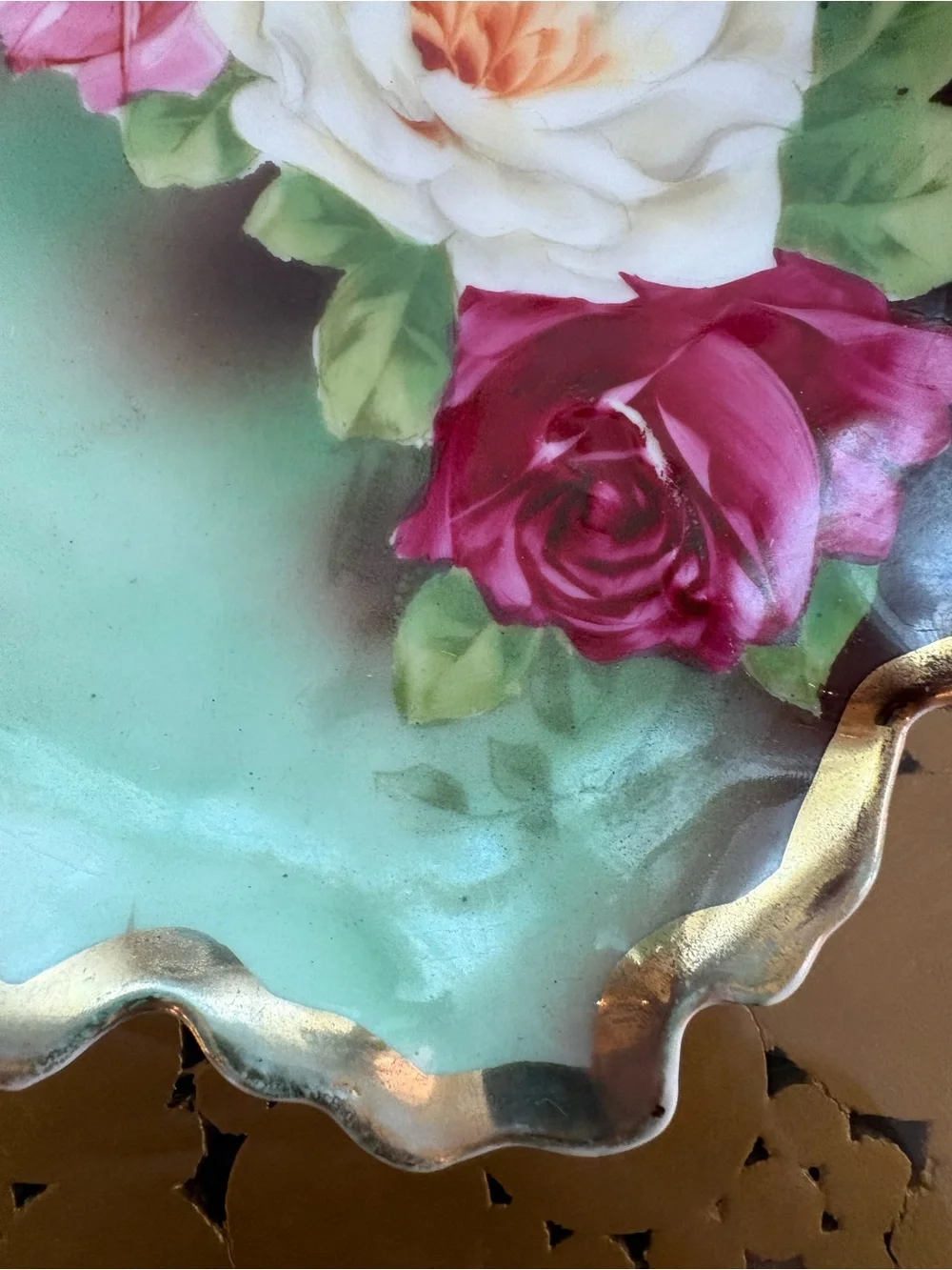 VINTAGE Hand Painted Dish! Leaf shape with Roses & Gold trim.